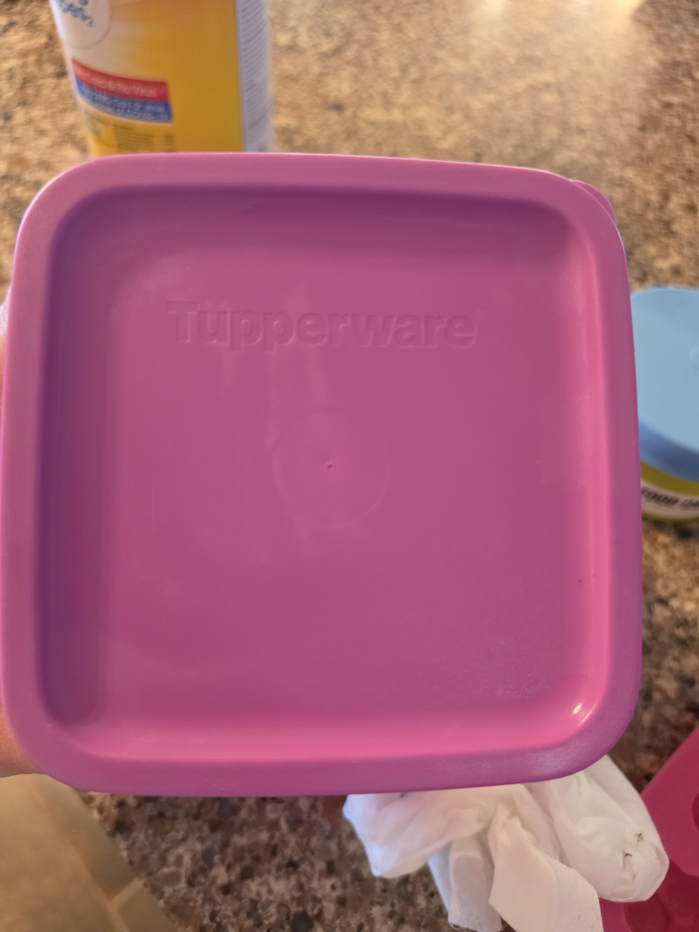 Assorted Tupperware - Picture 2 of 9